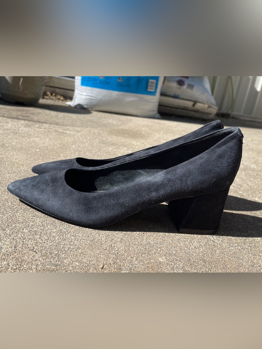 Classic Calvin Klein Pointed Toe Block Heel Pumps in Black